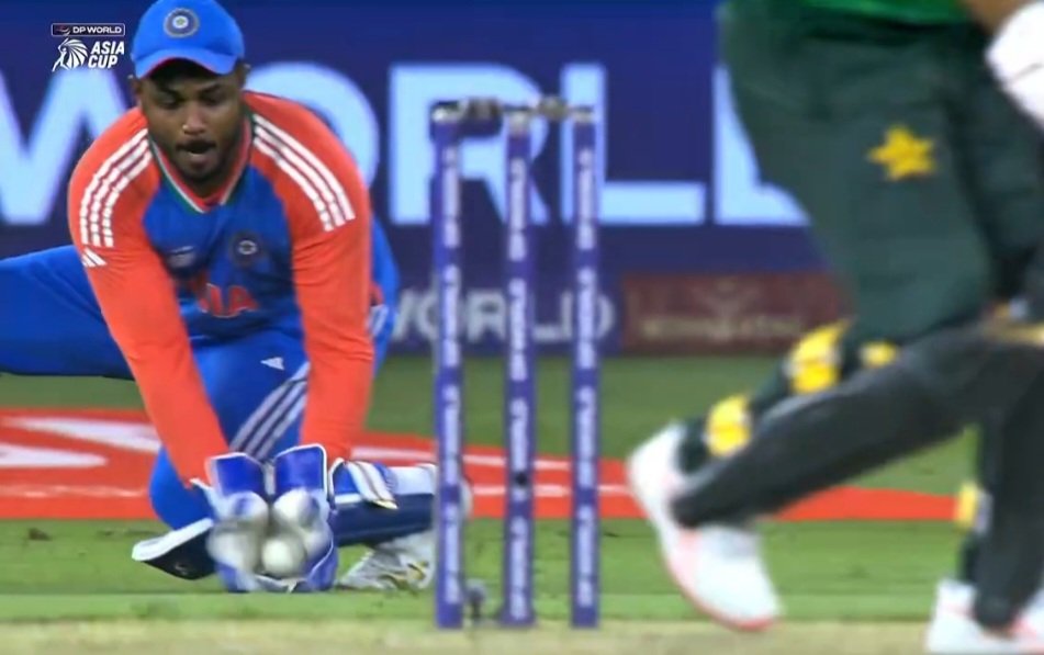IND vs PAK Asia Cup 2025: Fakhar Zaman's 'Caught' Circus – Was It a Grab or a Grass Kiss? The Drama’s Hotter Than Chai!