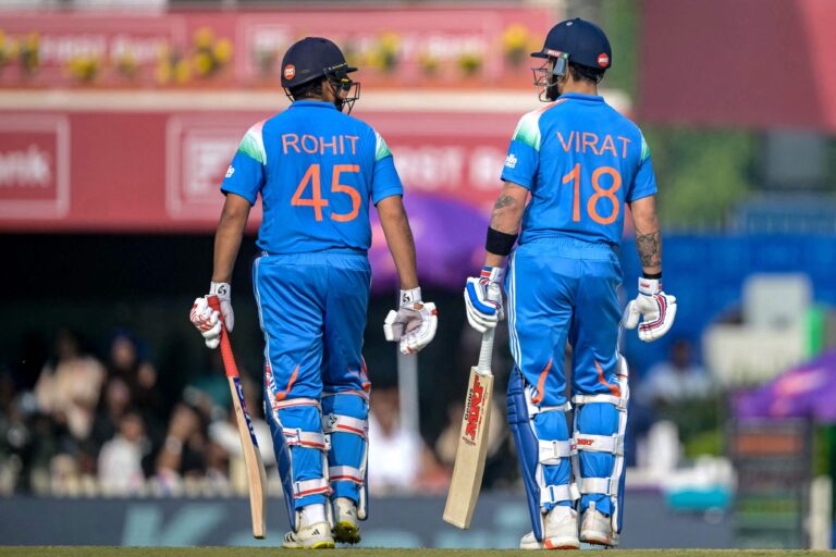 IND vs SA 1st ODI Live: Virat Kohli 7 Runs Away from 52nd Ton | India 216/4