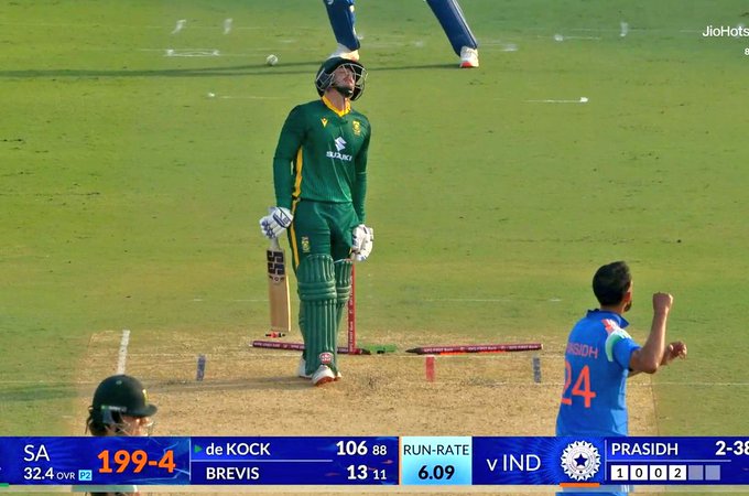 Prasidh Krishna On Fire: 3 Wickets Including de Kock's Priceless 106 – India Roars Back in Vizag ODI Thriller!