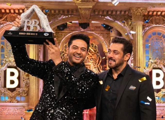 Bigg Boss 19 Winner: Gaurav Khanna Lifts Trophy – Beats Farrhana Bhatt in Emotional Grand Finale