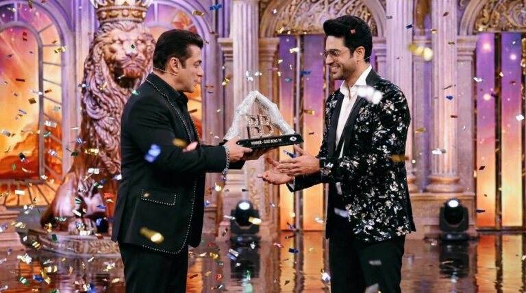 Bigg Boss 19 Winner Announced: Gaurav Khanna Lifts Trophy – Farhana Bhatt 1st Runner-Up in Epic Finale!